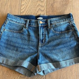 Old Navy jean shorts. Great condition. Never worn. Size 6.